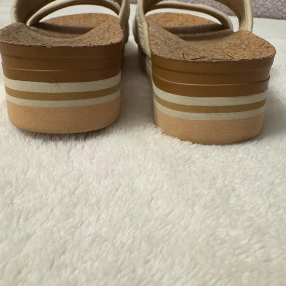 Reef Cork Platform Sandals with Cream Straps - Picture 4 of 5